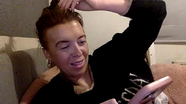 Snapshot of Bellababexox chatting on 05.21.26 Bellababexox online show from 05.21.26