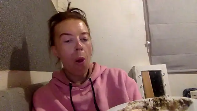 Snapshot of Bellababexox chatting on 05.23.26 Bellababexox online show from 05.23.26