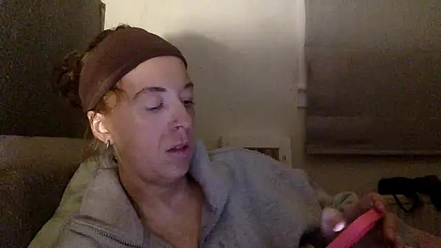 Snapshot of Bellababexox chatting on 06.14.26 Bellababexox online show from 06.14.26