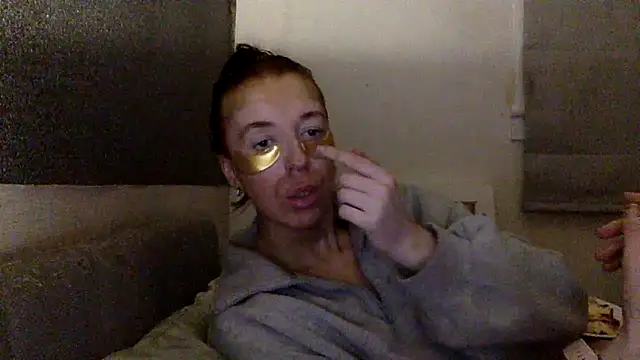 Snapshot of Bellababexox chatting on 06.19.26 Bellababexox online show from 06.19.26