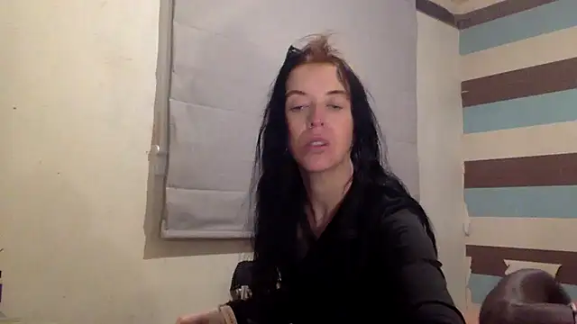 Snapshot of Bellababexox chatting on 06.25.26 Bellababexox online show from 06.25.26