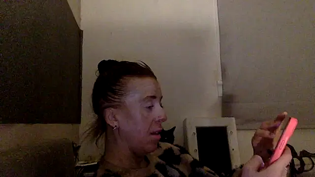 Snapshot of Bellababexox chatting on 06.25.26 Bellababexox online show from 06.25.26