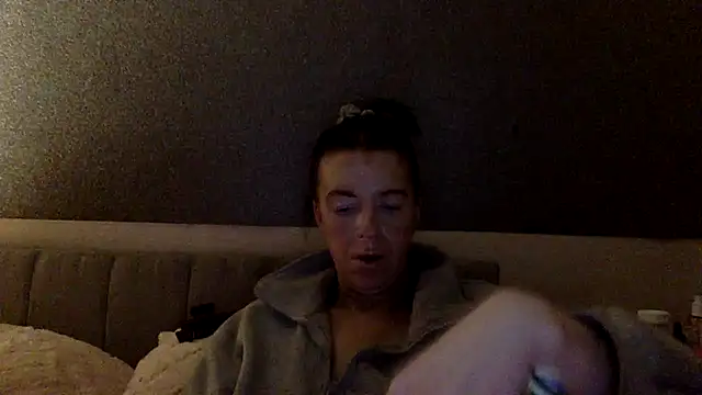 Snapshot of Bellababexox chatting on 07.17.26 Bellababexox online show from 07.17.26