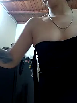 Snapshot of MistressEvangelinemourne chatting on 12.19.25 MistressEvangelinemourne online show from 12.19.25