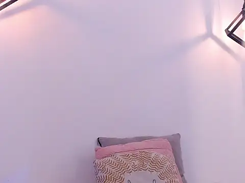 KyllieMarshall online show from 11.21.25