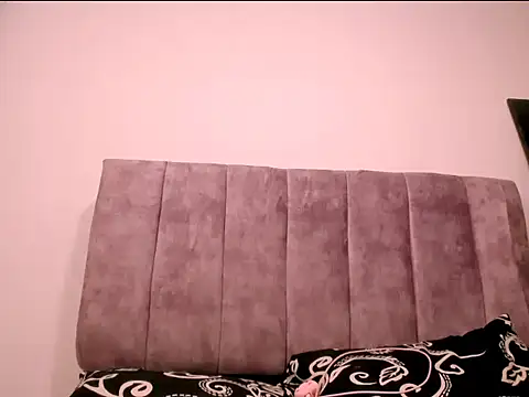 Snapshot of Luciana_hardmand chatting on 09.18.25 Luciana hardmand online show from 09.18.25