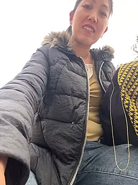 Snapshot of Huong-Ly chatting on 01.13.26 Huong-Ly online show from 01.13.26