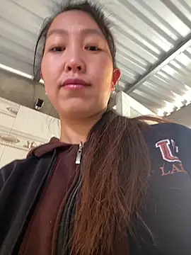 Snapshot of Huong-Ly chatting on 01.17.26 Huong-Ly online show from 01.17.26