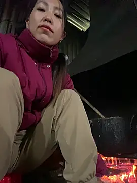 Snapshot of Huong-Ly chatting on 02.03.26 Huong-Ly online show from 02.03.26