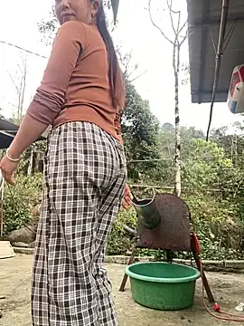 Snapshot of Huong-Ly chatting on 02.07.26 Huong-Ly online show from 02.07.26