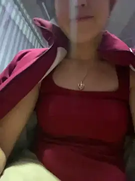 Snapshot of Huong-Ly chatting on 02.17.26 Huong-Ly online show from 02.17.26