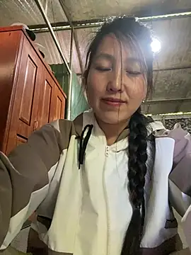 Snapshot of Huong-Ly chatting on 02.21.26 Huong-Ly online show from 02.21.26