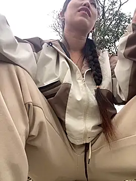 Snapshot of Huong-Ly chatting on 02.22.26 Huong-Ly online show from 02.22.26