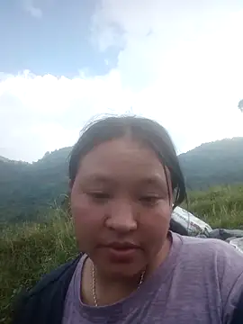 Snapshot of MuiNay chatting on 09.15.25 MuiNay online show from 09.15.25