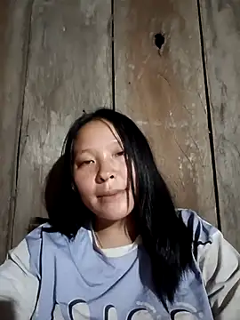 Snapshot of MuiNay chatting on 09.24.25 MuiNay online show from 09.24.25