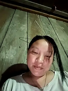 Snapshot of MuiNay chatting on 09.29.25 MuiNay online show from 09.29.25