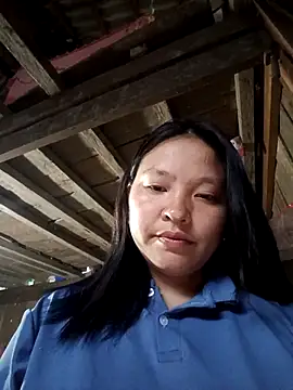 Snapshot of MuiNay chatting on 10.22.25 MuiNay online show from 10.22.25