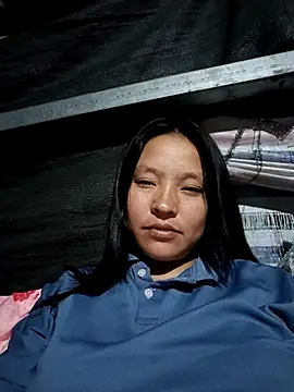 Snapshot of MuiNay chatting on 10.23.25 MuiNay online show from 10.23.25