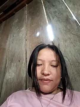 Snapshot of MuiNay chatting on 10.25.25 MuiNay online show from 10.25.25