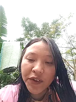 Snapshot of MuiNay chatting on 10.26.25 MuiNay online show from 10.26.25