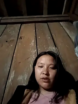 Snapshot of MuiNay chatting on 11.01.25 MuiNay online show from 11.01.25