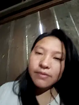 Snapshot of MuiNay chatting on 11.06.25 MuiNay online show from 11.06.25