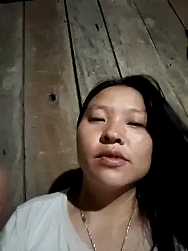 Snapshot of MuiNay chatting on 11.07.25 MuiNay online show from 11.07.25