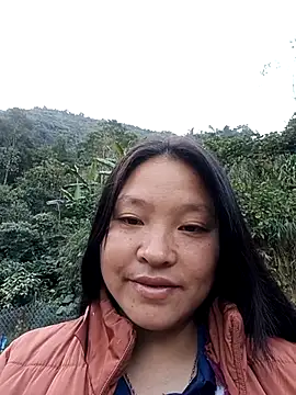 Snapshot of MuiNay chatting on 11.28.25 MuiNay online show from 11.28.25