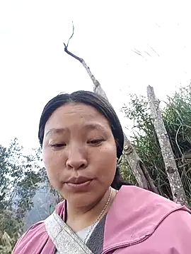 Snapshot of MuiNay chatting on 12.02.25 MuiNay online show from 12.02.25