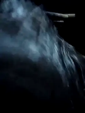 Snapshot of MuiNay chatting on 12.16.25 MuiNay online show from 12.16.25