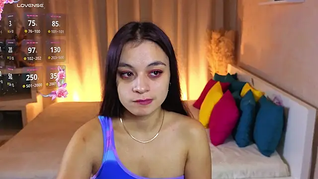 Snapshot of Leila_Hefner chatting on 09.13.25 Leila Hefner online show from 09.13.25