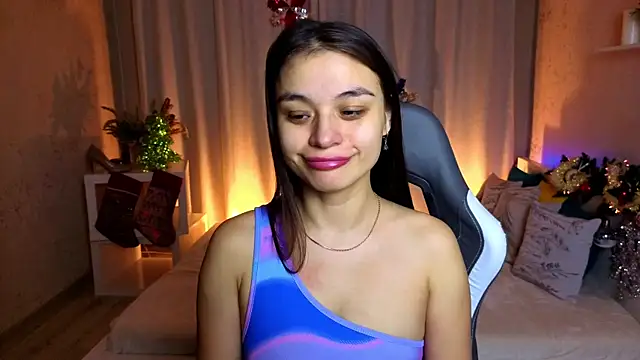 Snapshot of Leila_Hefner chatting on 12.18.25 Leila Hefner online show from 12.18.25