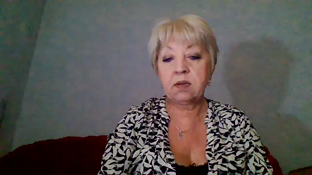 Snapshot of DianaQDream chatting on 06.06.26 DianaQDream online show from 06.06.26