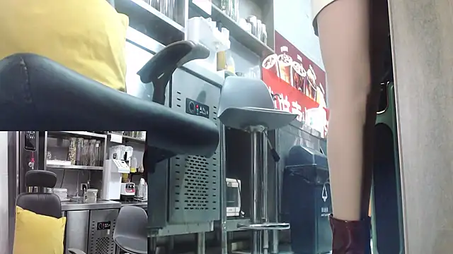 Eileen-L online show from 11.23.25