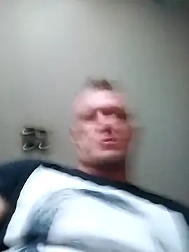 Snapshot of Fredry111 chatting on 11.08.25 Fredry111 online show from 11.08.25