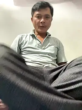 Snapshot of hotboy2x chatting on 12.14.25 hotboy2x online show from 12.14.25