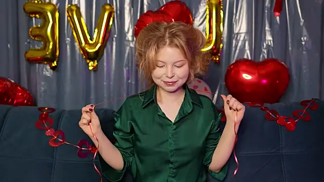 Snapshot of Stella_Vanila chatting on 02.12.26 Stella Vanila online show from 02.12.26