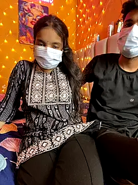 Snapshot of the_Shinchan@xh chatting on 09.09.25 the Shinchanxh online show from 09.09.25