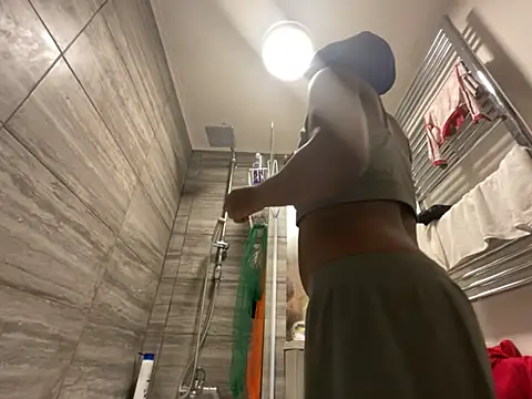 Snapshot of Curvy_AfricanQuinn chatting on 09.22.25 Curvy AfricanQuinn online show from 09.22.25