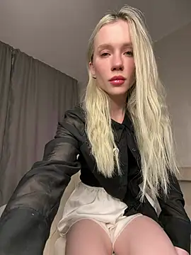 KittenFang online show from 05.06.26