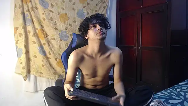 alice julls online show from 05.22.26