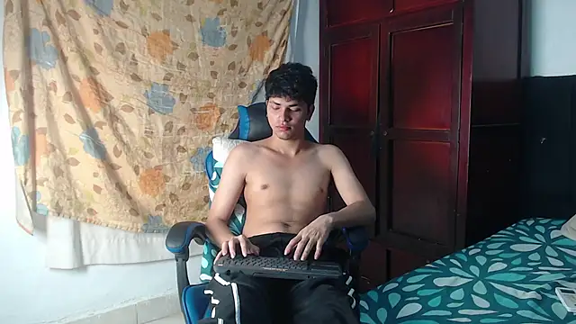 alice julls online show from 05.29.26