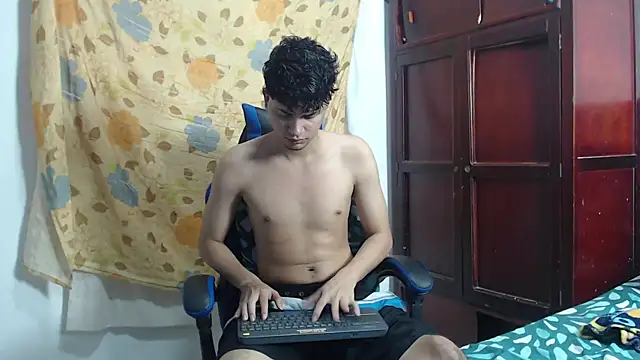 alice julls online show from 06.24.26