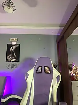 hannachris- online show from 10.03.25