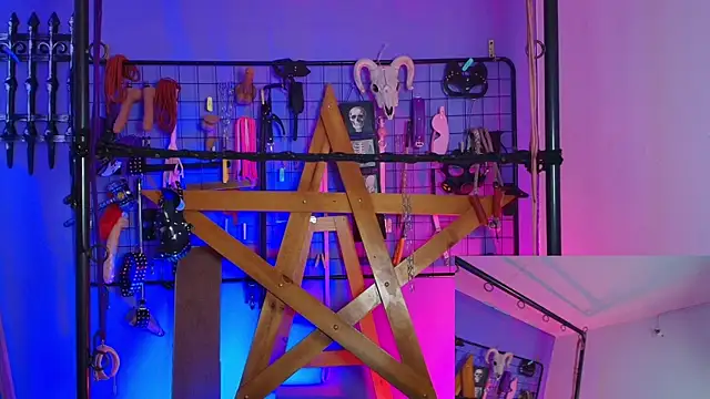 Misstresss aurora bdsm online show from 09.30.25