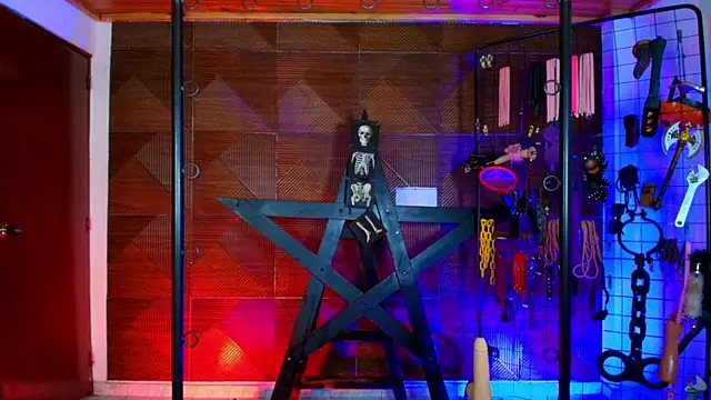 Misstresss aurora bdsm online show from 08.01.26
