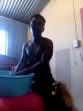 Hood Bouy online show from 12.02.25