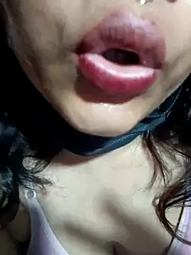 Hott Muskan online show from 04.28.26