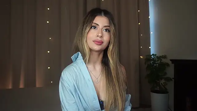 GeorginaHarn online show from 11.15.25