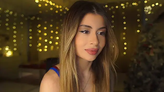 Snapshot of GeorginaHarn chatting on 12.19.25 GeorginaHarn online show from 12.19.25